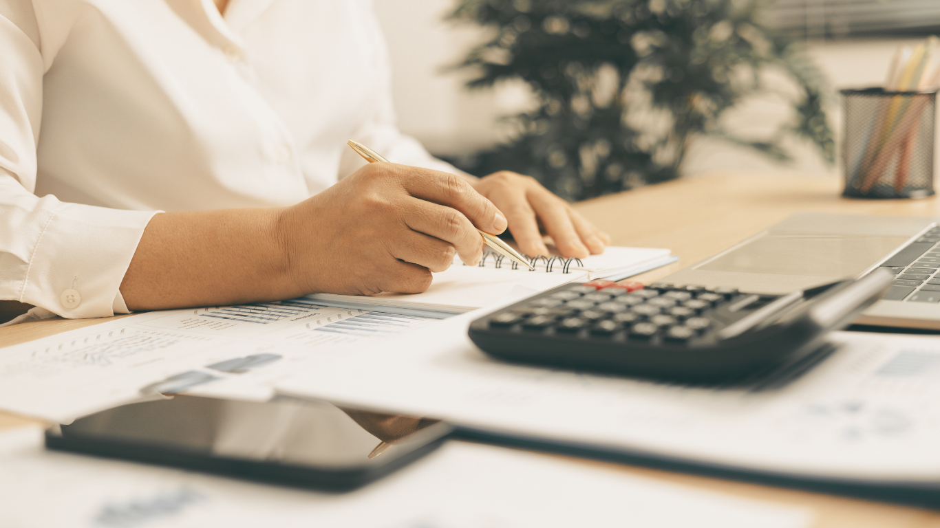 Formation comptabilité : le guide complet pour une reconversion réussie